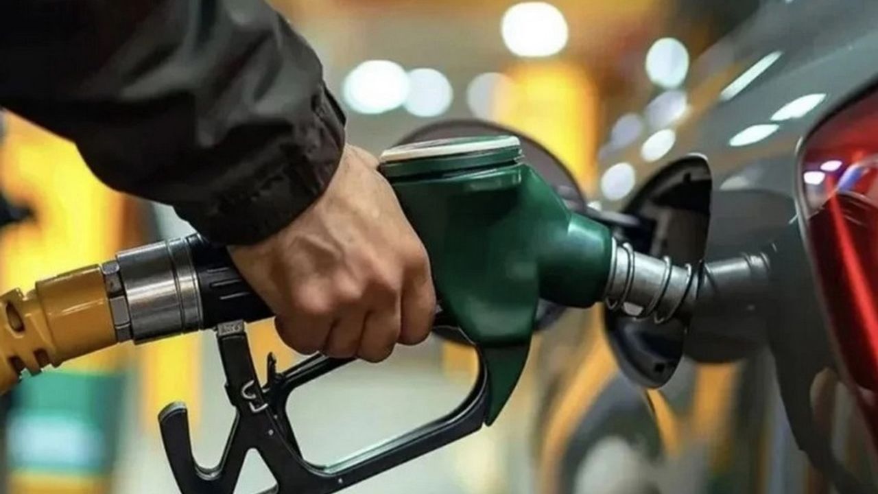 Motorine ve Benzine Büyük İndirim Geliyor: Ne Kadar ve Ne Zaman?