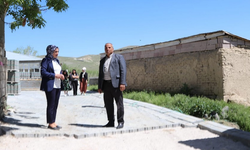 Özalp Belediyesi kilitli parke çalışmalarına hız verdi