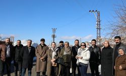 İpekyolu Belediyesi Bostaniçi’nde Yurttaşların Kapısını Çaldı!