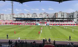 Vanspor sezonu galibiyetle tamamladı, play-off rakibi belli oldu!