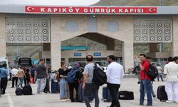 Van'a gelen İranlı turistlerden İsrail’e tepki