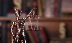 Kadın avukattan 40 milyonluk vurgun: 20 yıl hapsi istendi