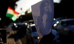 İran'da protestolara katılan 5 Kürt'e idam cezası...