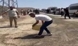 Van Kapıköy’de mahalleli isyan bayrağını çekti