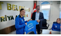Edremit Belediyesi sporcu ve antrenörlerle buluştu