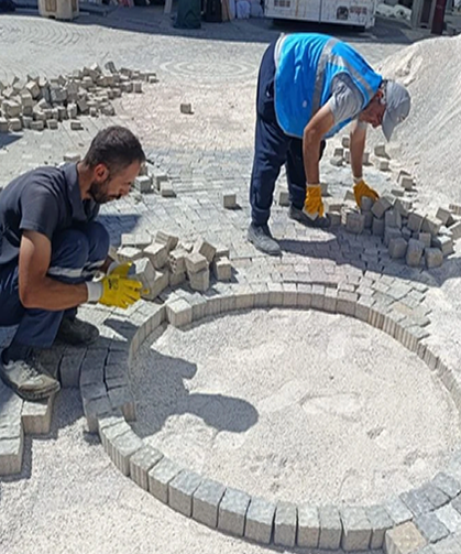 İpekyolu belediyesinin 4 mahallede yol çalışması sürüyor