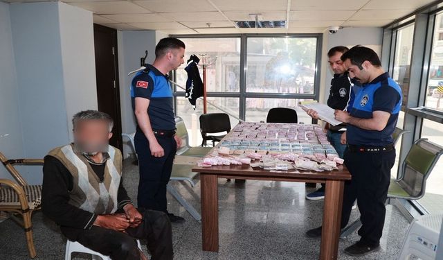Dilencinin üzerinden çıkan paraya zabıtalar şaşırdı