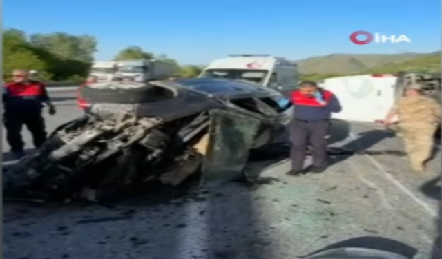 Van-Tatvan karayolunda trafik kazası: 2 ölü, 2 yaralı