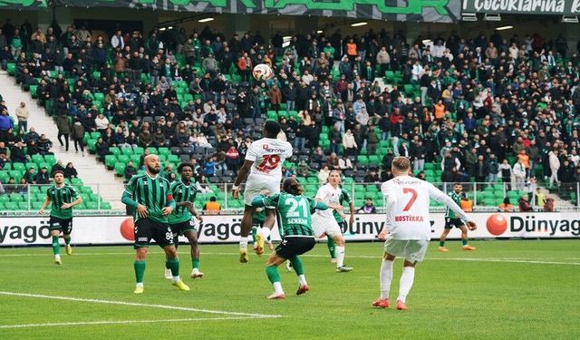 Vanspor ateşle oynuyor: Sakaryaspor’a 2-1 mağlup