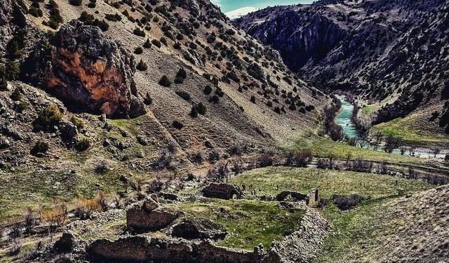 Van’daki Tarihi Der Meryem Manastırı Meclis Gündeminde