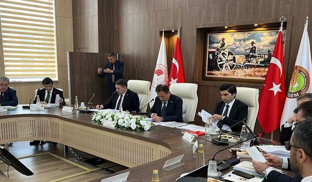 Kayhan Türkmenoğlu: Van’da Verimlilik Yüzde 25 Arttı