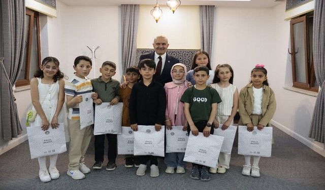 Burhan Kayatürk Vanlı Dünya Şampiyonlarını Ziyaret Etti