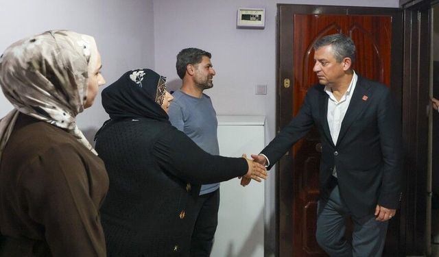 CHP Lideri Özgür Özel, Kabaiş ailesini ziyaret etti
