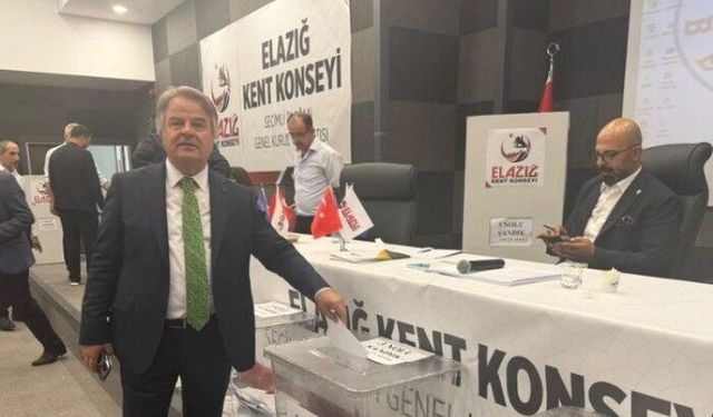 Nafiz Koca Kent Konseyinde Güven Tazeledi