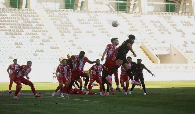 Vanspor’dan seyircisiz sahada alkışlanacak futbol 1-1