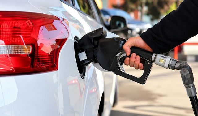 Akaryakıt tabelaları değişiyor: Motorine büyük indirim