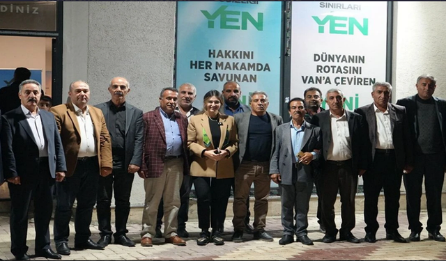 Vanlı muhtarlardan Bayram’a destek ziyareti