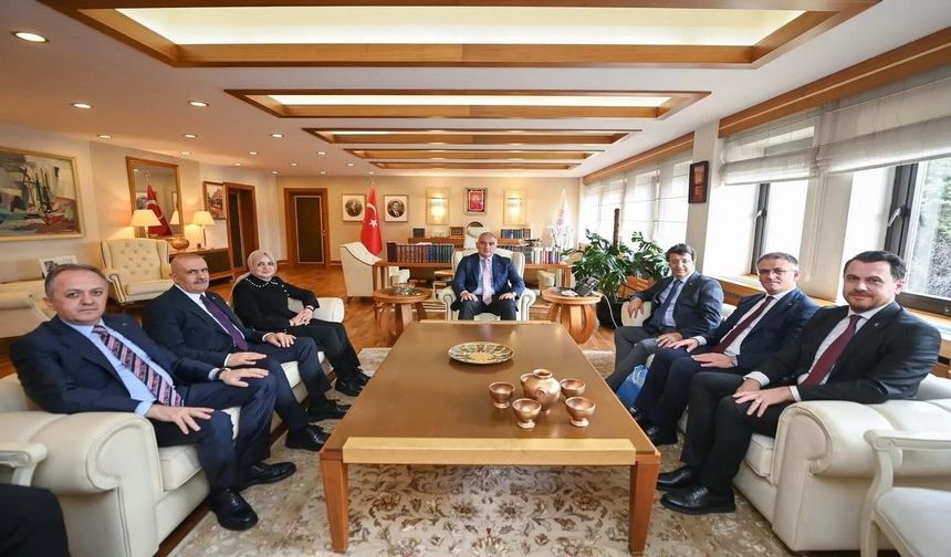 Ankara’da Van temasları. Bakanlıklarda Van sorunları gündeme getirildi.