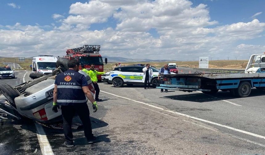 Van’da Trafik Kazası: 1 ölü, 3 yaralı