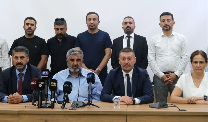 Van Barosu'ndan "Dosyadan Çekilmedik" Açıklaması