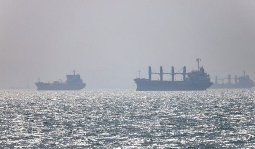 İran-ABD gerilimi: Hürmüz’de trafik durdu