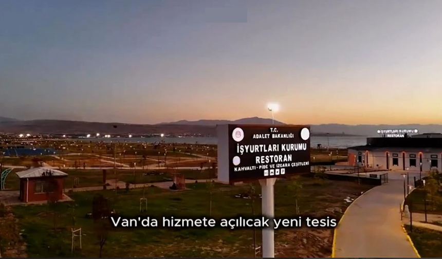 Van Gölü sahilinde işgal sürüyor