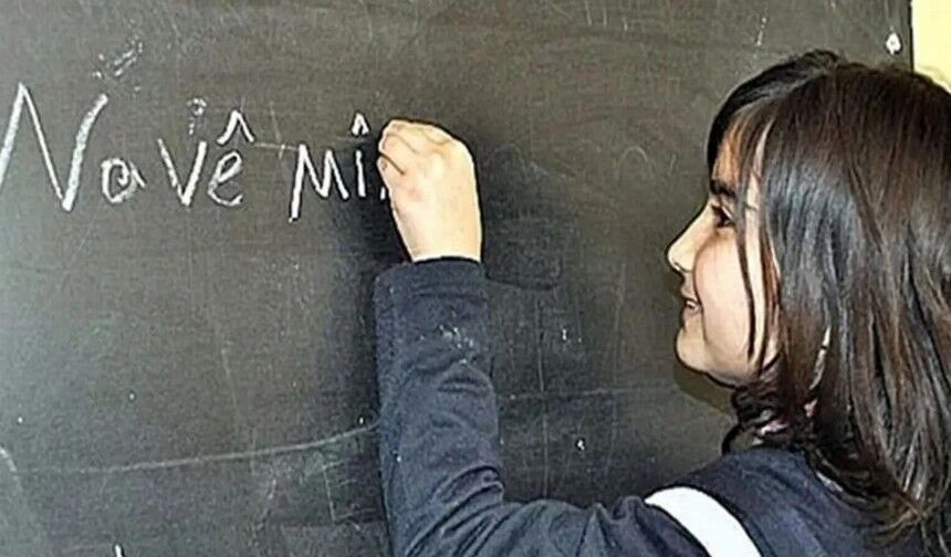 Suriye’de Kürtçe eğitim ulusal dil olarak okutulacak