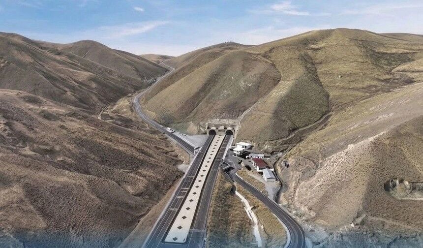Van-Hakkâri karayolunda Güzeldere Tüneli ulaşımı hızlandırdı