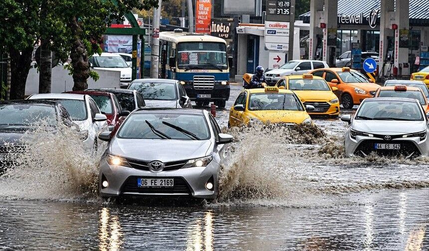 Van’dan Batıya Gidecekler Dikkat: Sel ve Dolu Uyarısı