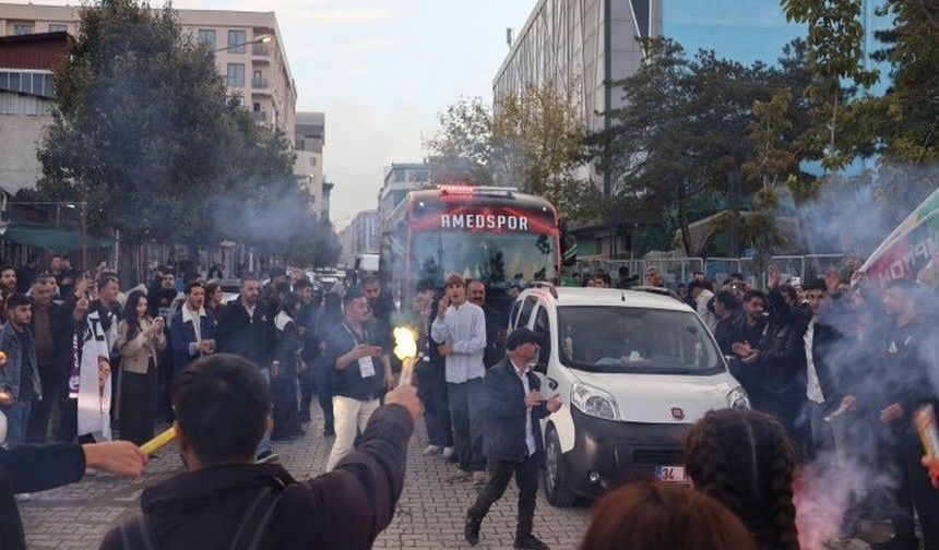 Amedspor otobüsü maç öncesi Van'a uğradı