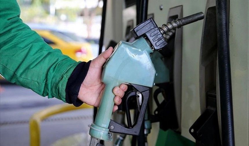 Benzine indirim geliyor! Yeni fiyat için tarih belli